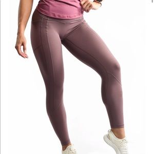 Til You Collapse Effortless Heart Booty Leggings